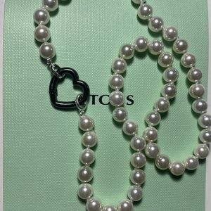 Tous Pearl necklace with black silver little heart